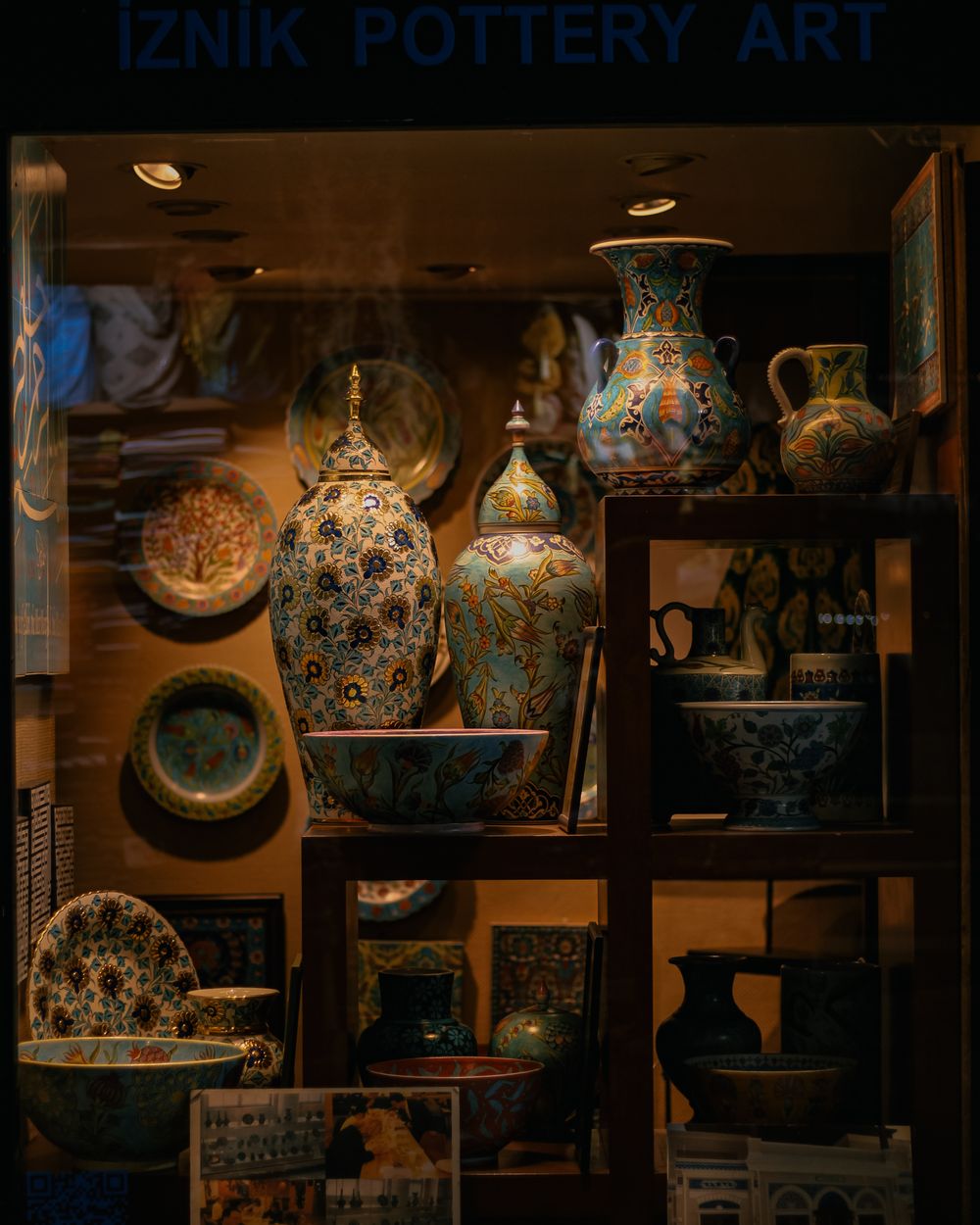Pottery vase and bowl